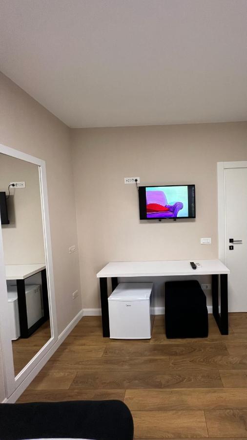 Vila 90 Boutique Hotel Tirana Extérieur photo