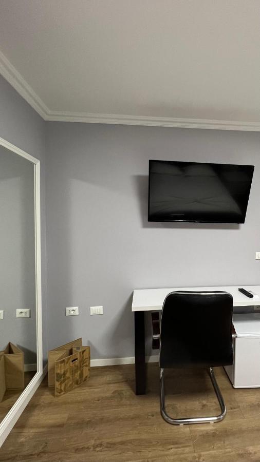 Vila 90 Boutique Hotel Tirana Extérieur photo